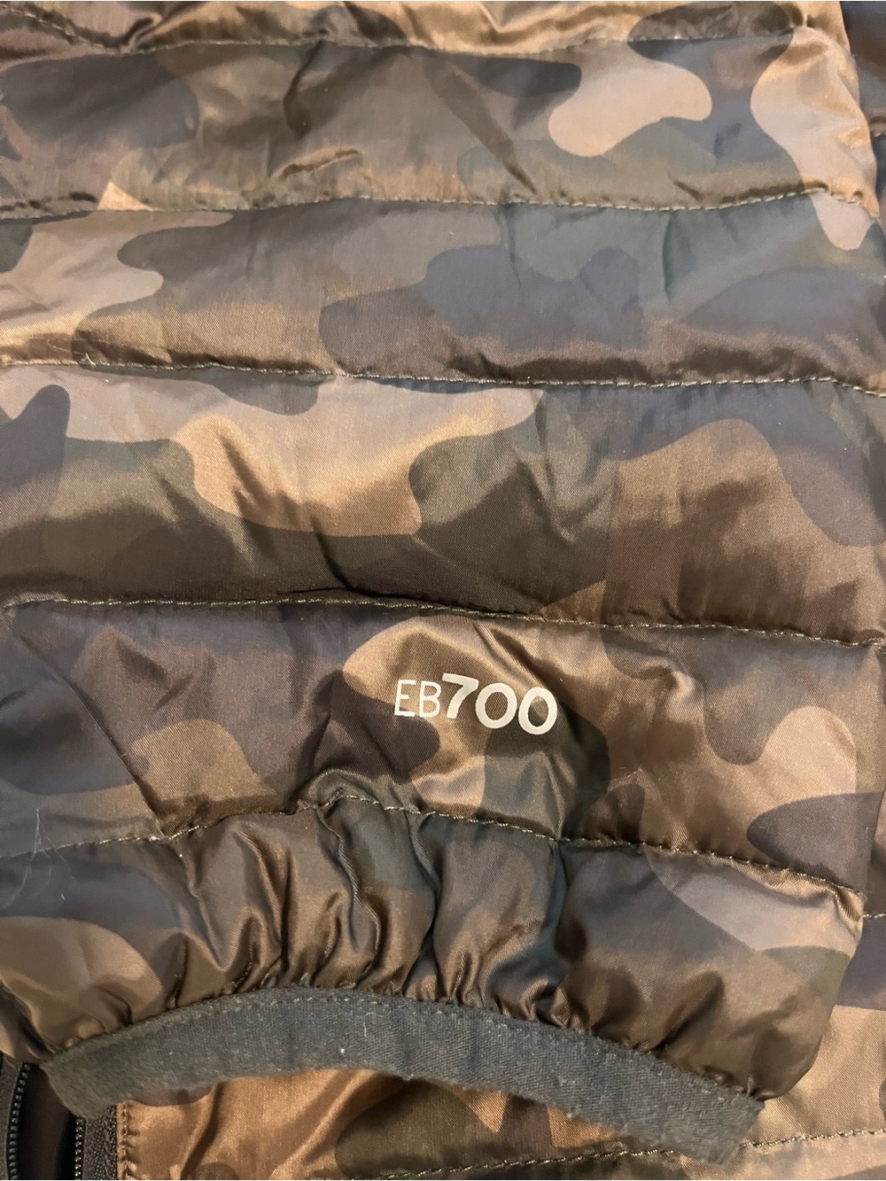 Eddie Bauer down Camo Packable Hooded Jacket. Large. - Picture 2 of 6